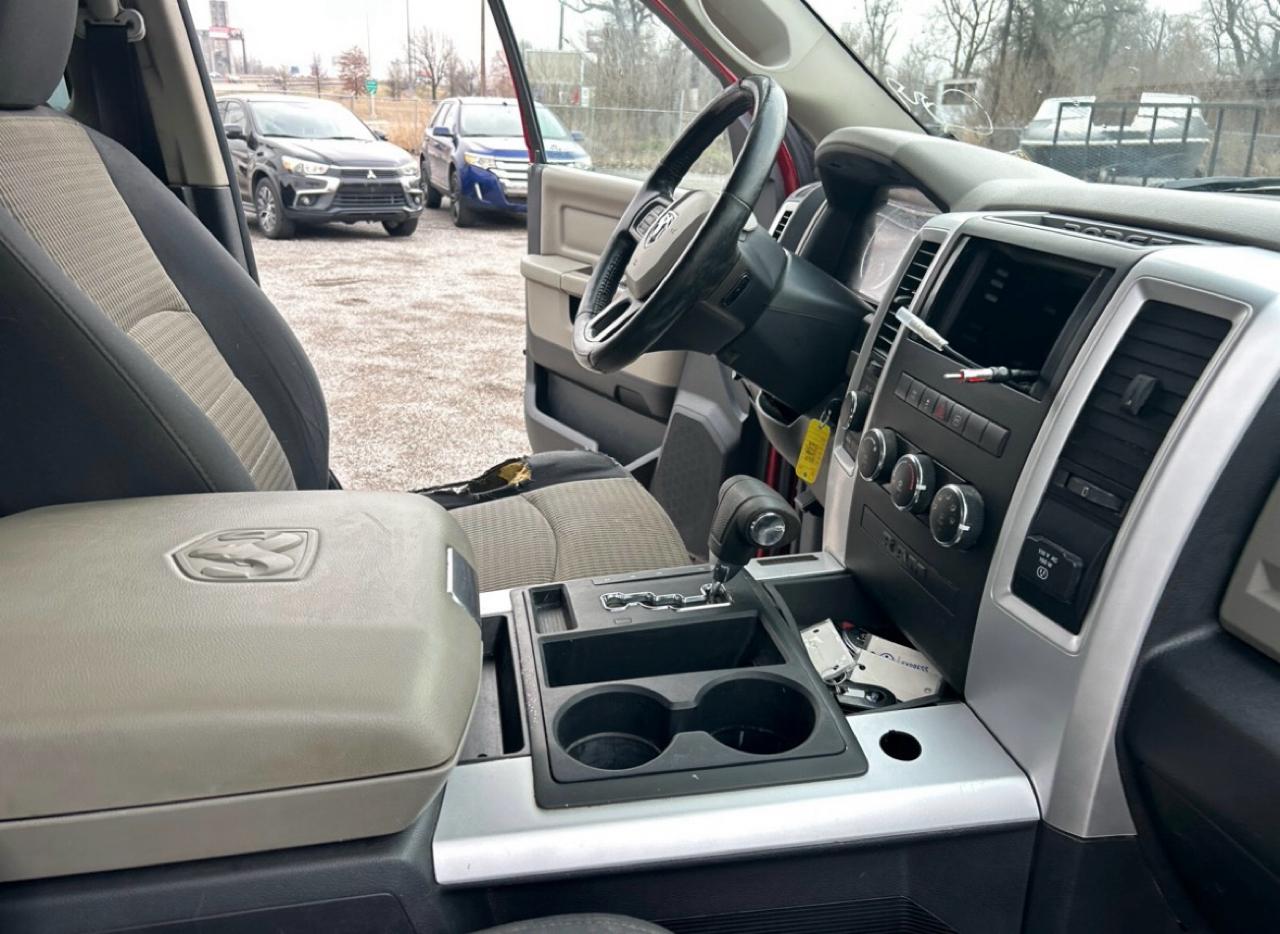 RAM 1500 4WD Crew Cab 140.5" Big Horn 2012