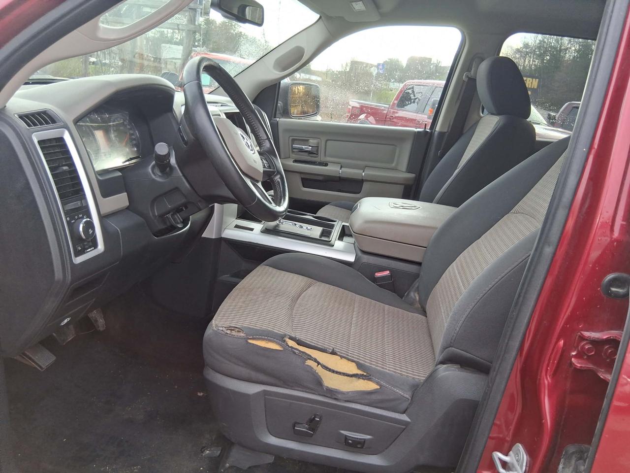 RAM 1500 4WD Crew Cab 140.5" Big Horn 2012