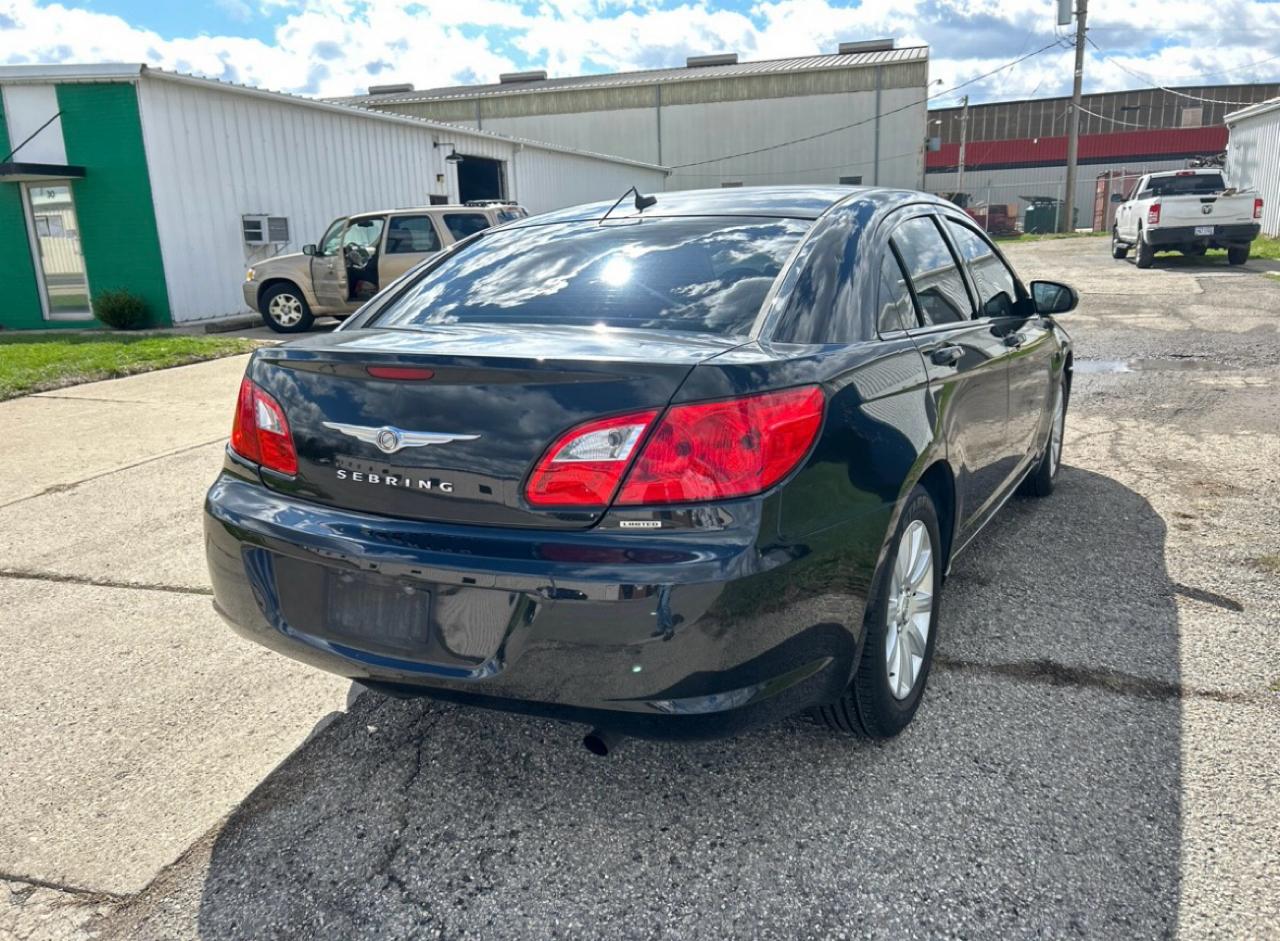 Chrysler Sebring Sedan Limited 2010