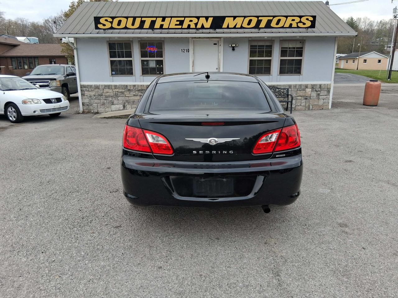 Chrysler Sebring Sedan Limited 2010