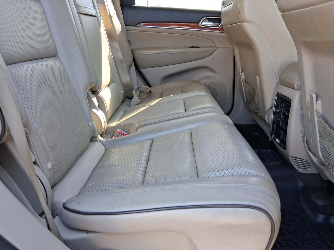 Jeep Grand Cherokee Overland 4WD 2012