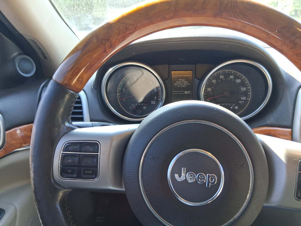 Jeep Grand Cherokee Overland 4WD 2012