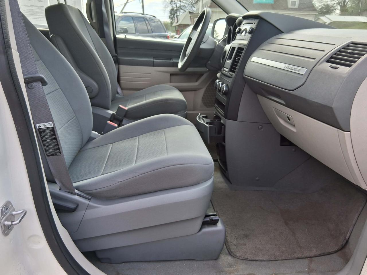 Dodge Grand Caravan SE 2008