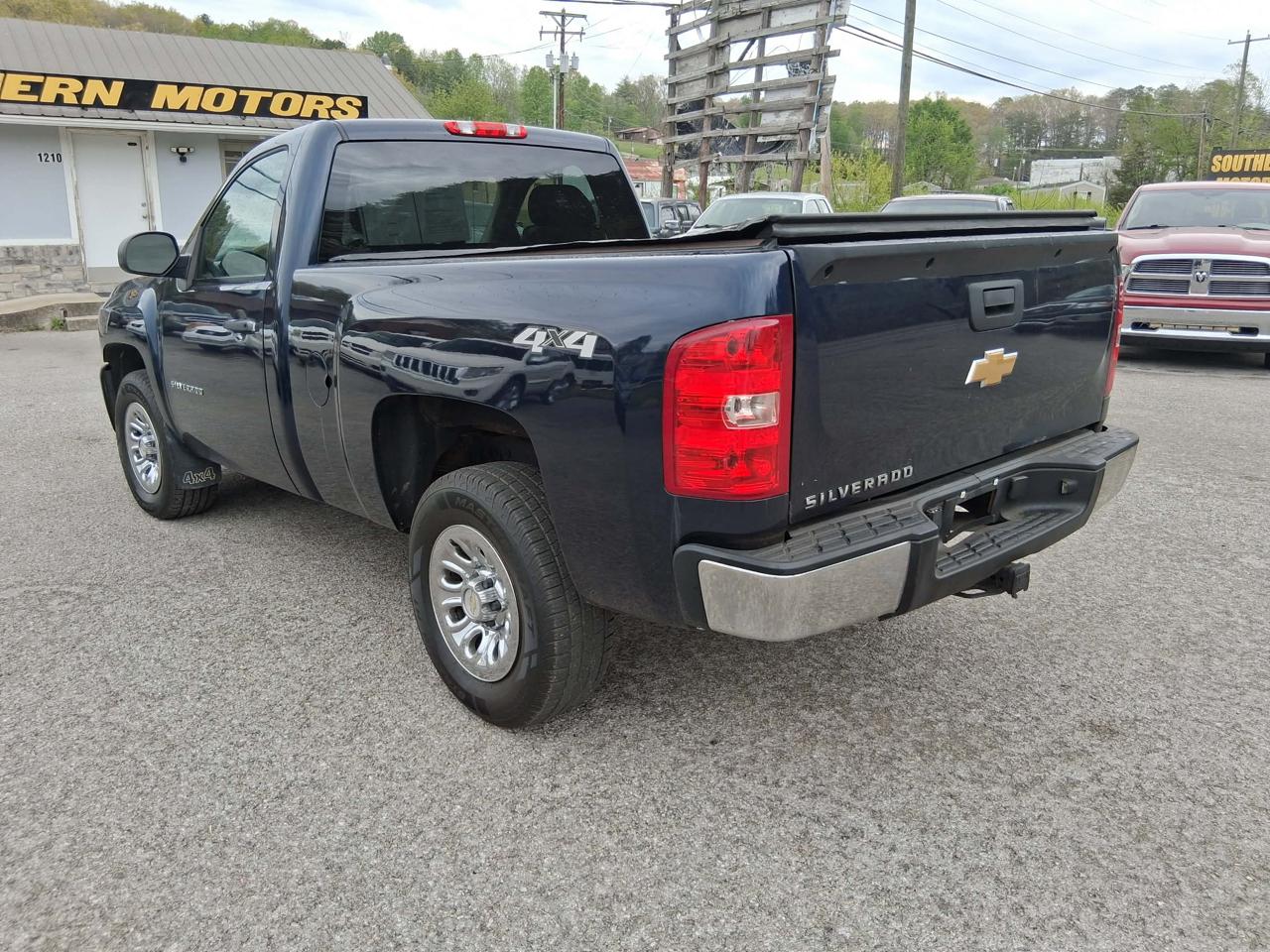 Chevrolet Silverado 1500 Work Truck Long Box 4WD 2012