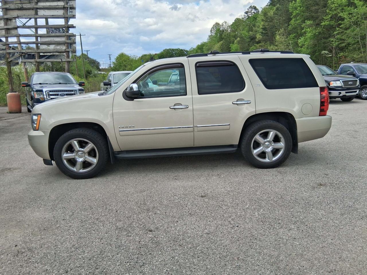 Chevrolet Tahoe 4WD 4dr 1500 LTZ 2013
