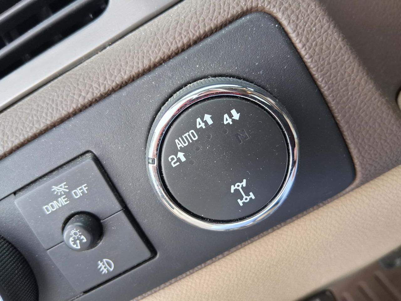 Chevrolet Tahoe 4WD 4dr 1500 LTZ 2013