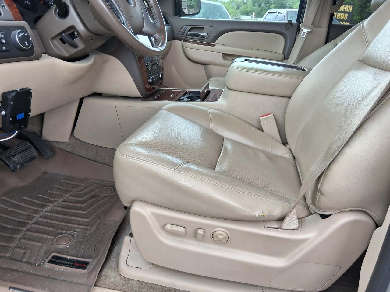 Chevrolet Tahoe 4WD 4dr 1500 LTZ 2013