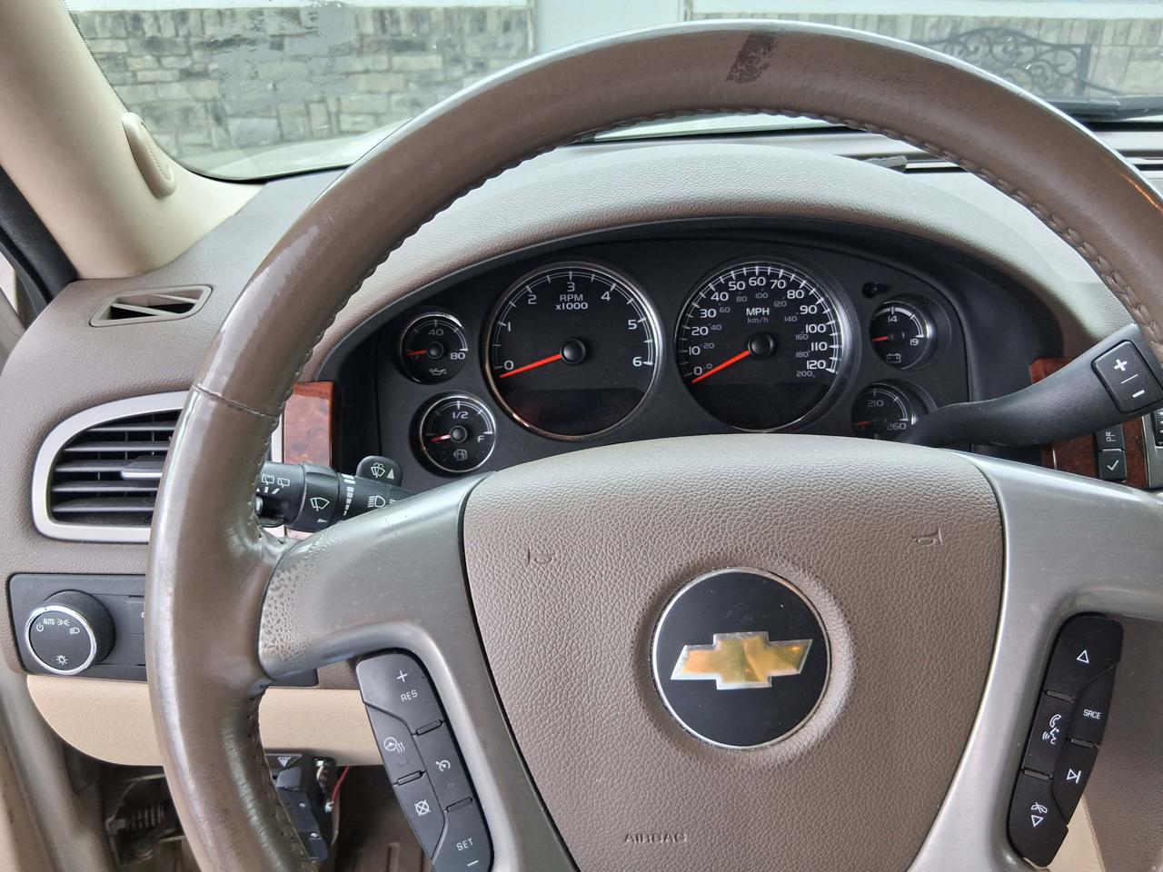 Chevrolet Tahoe 4WD 4dr 1500 LTZ 2013