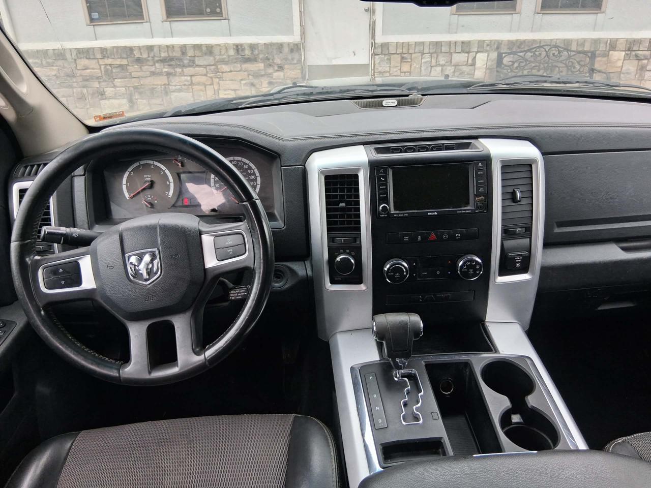 RAM 1500 4WD Crew Cab 140.5" Sport 2011
