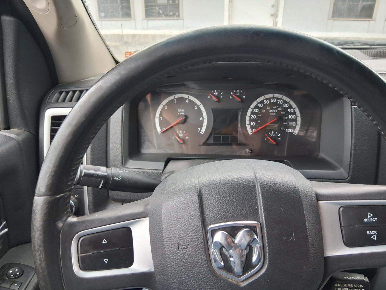 RAM 1500 4WD Crew Cab 140.5" Sport 2011