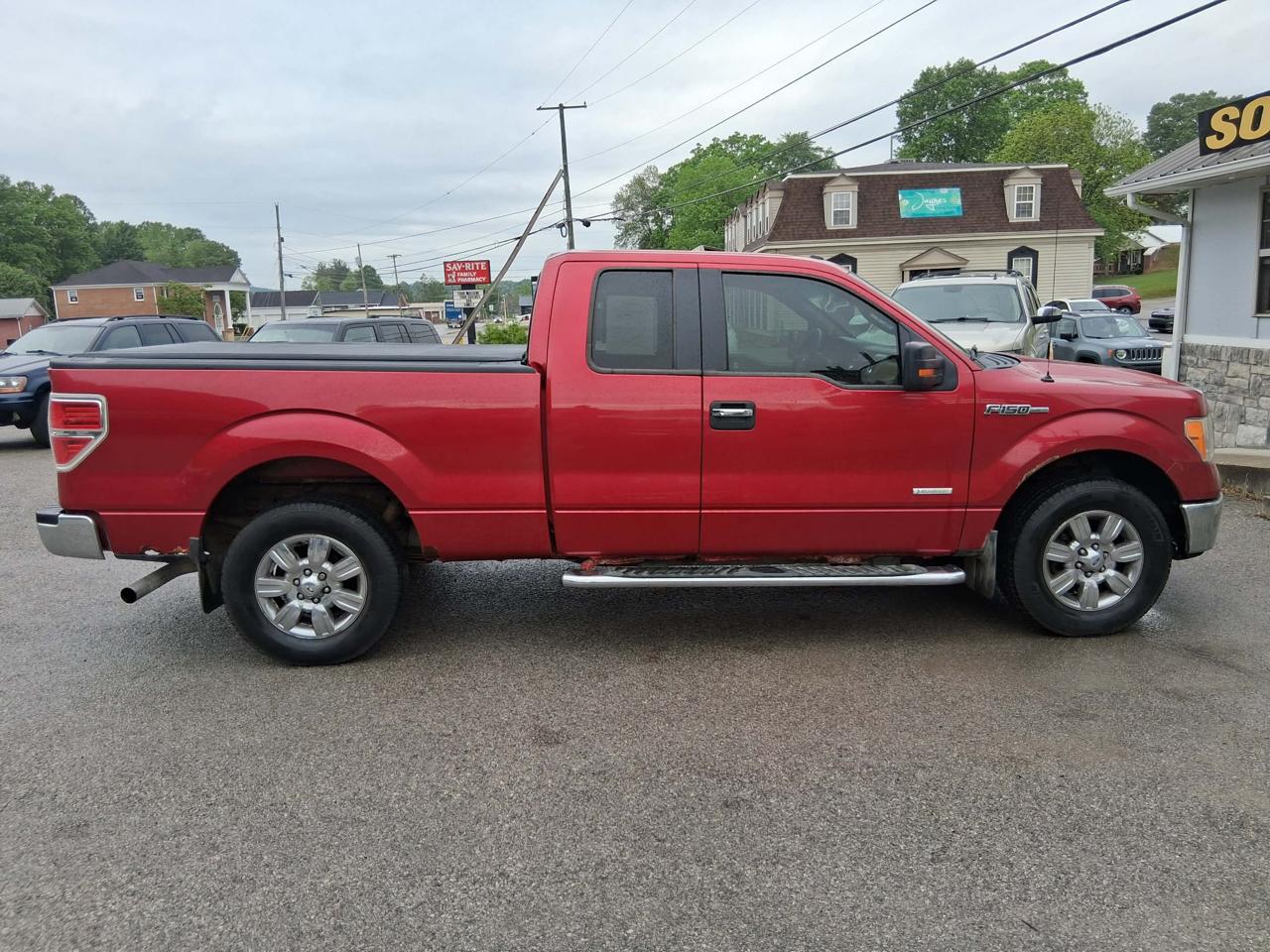 Ford F-150 XL SuperCab 6.5-ft. Bed 2WD 2012