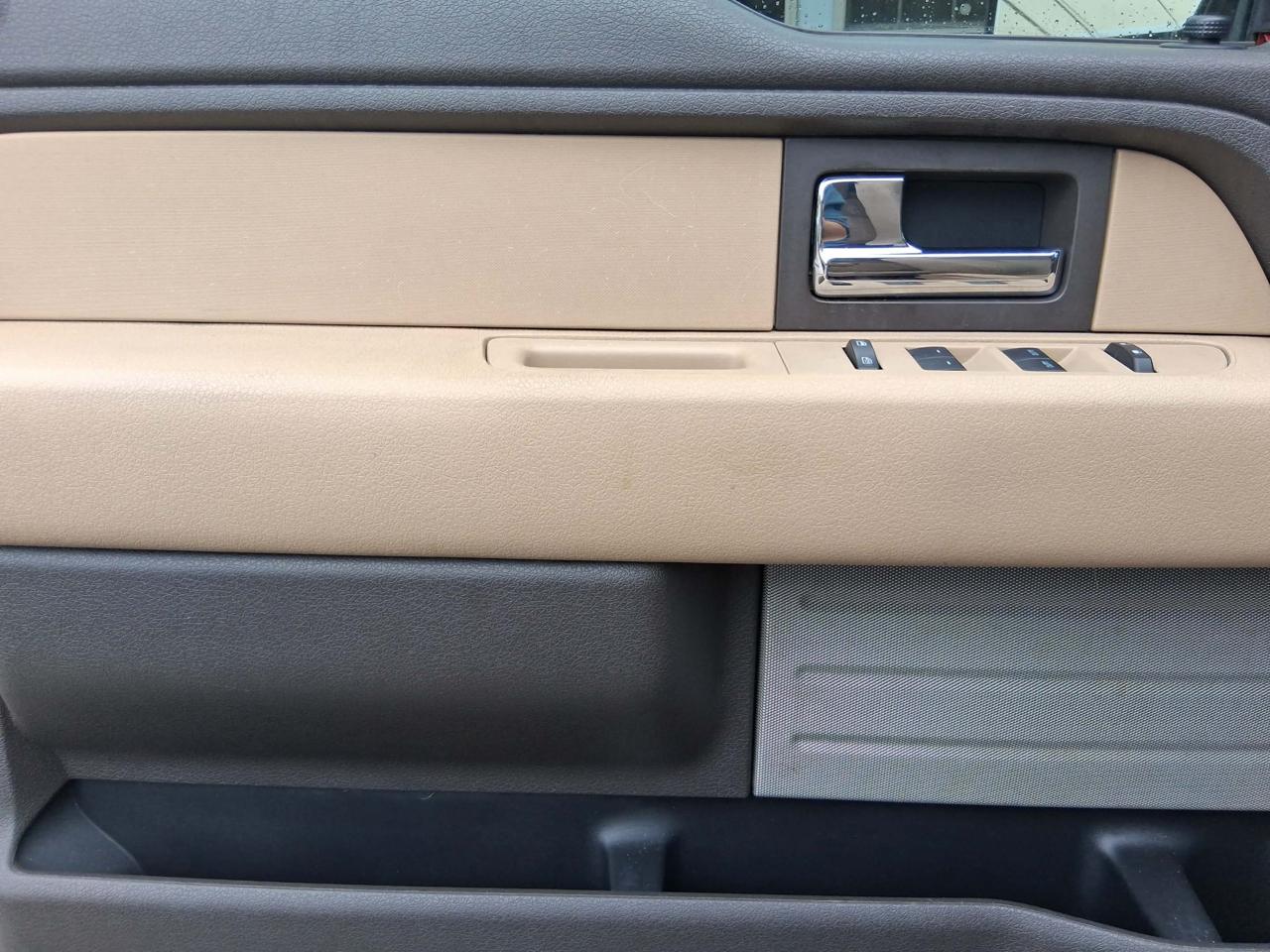 Ford F-150 XL SuperCab 6.5-ft. Bed 2WD 2012