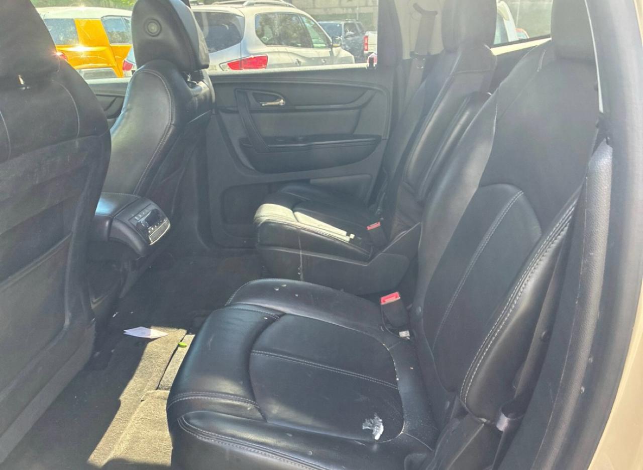 Chevrolet Traverse 2LT AWD 2013