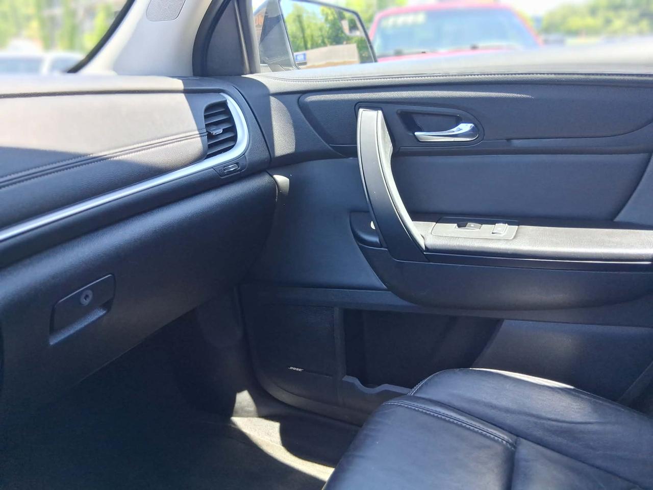 Chevrolet Traverse 2LT AWD 2013