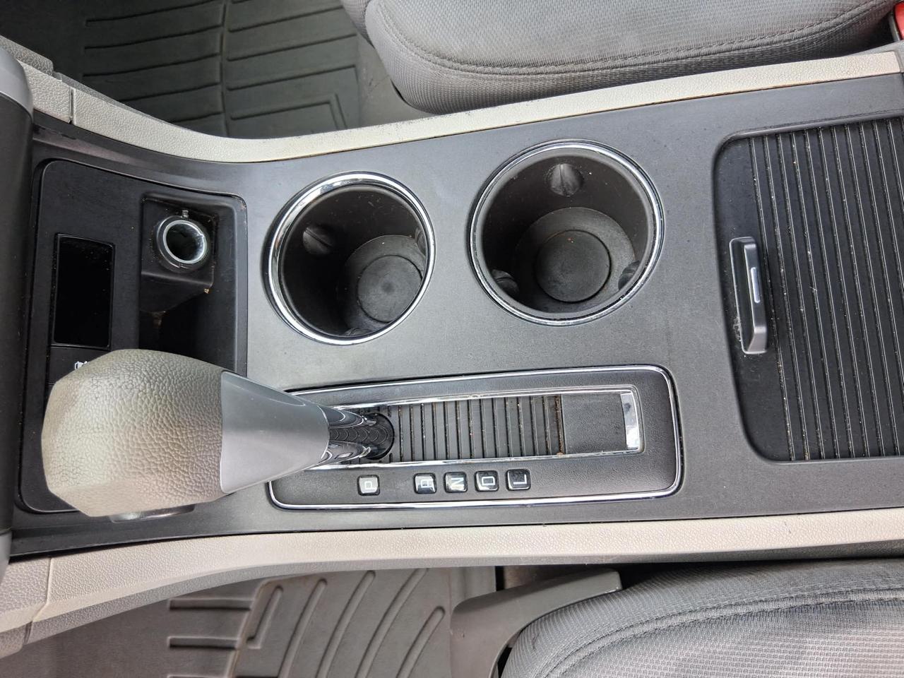 Chevrolet Traverse LS FWD 2011