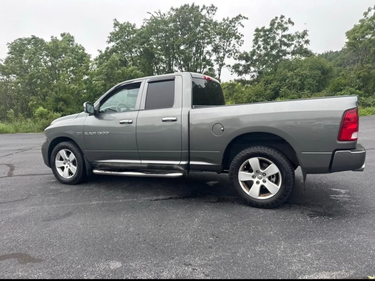 RAM 1500 ST Quad Cab 4WD 2012