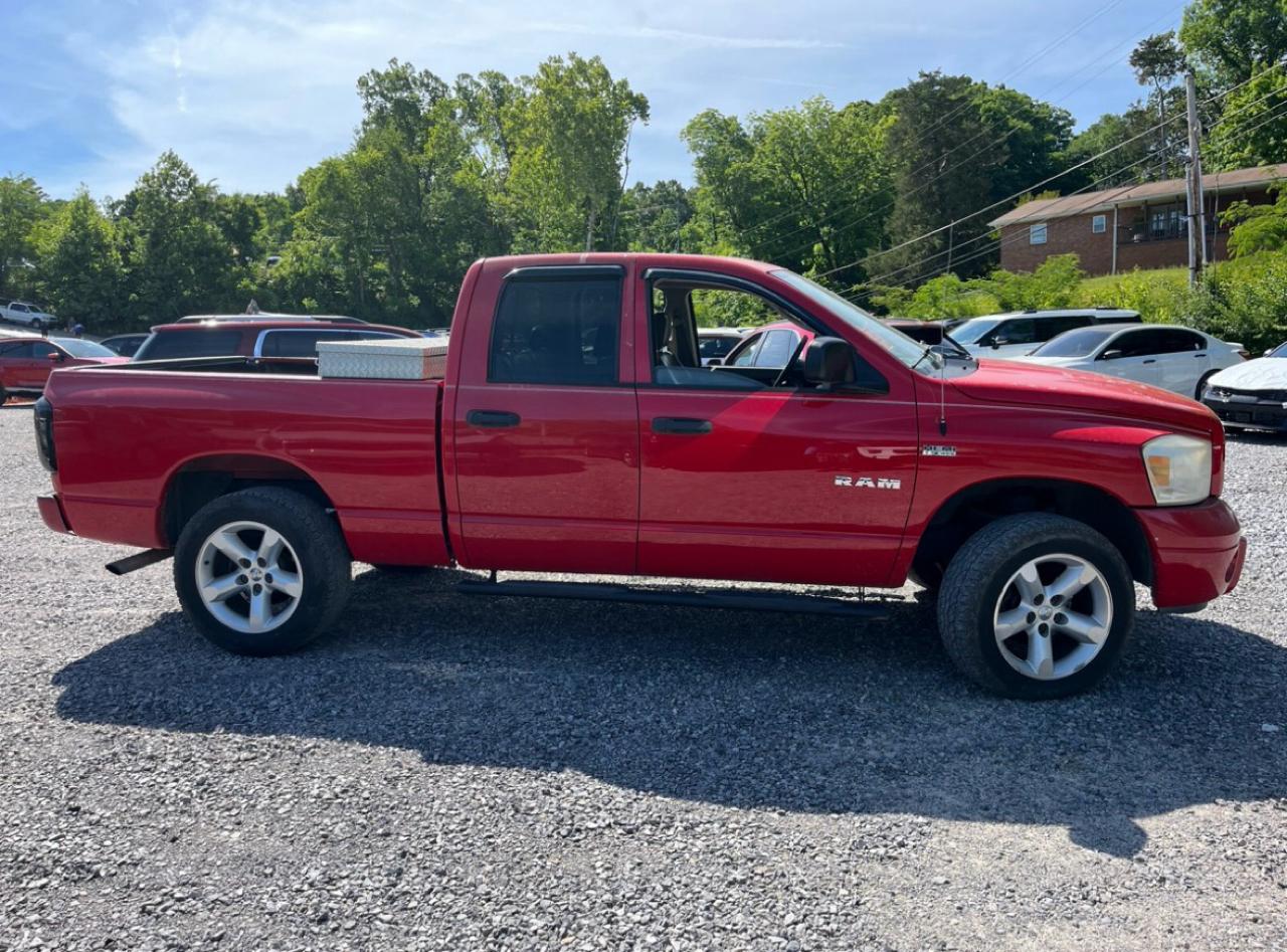 Dodge Ram 1500 SXT Quad Cab Long Bed 4WD 2008