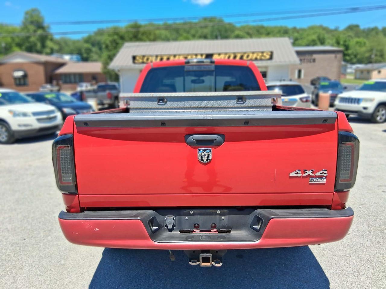 Dodge Ram 1500 SXT Quad Cab Long Bed 4WD 2008