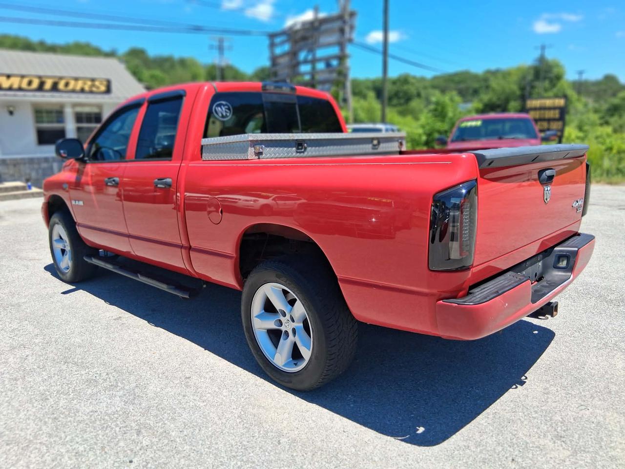 Dodge Ram 1500 SXT Quad Cab Long Bed 4WD 2008