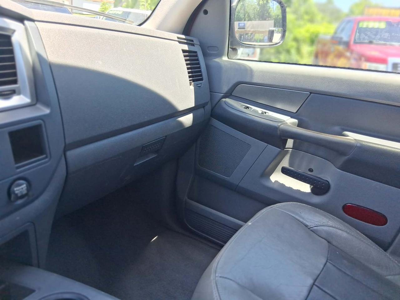 Dodge Ram 1500 SXT Quad Cab Long Bed 4WD 2008