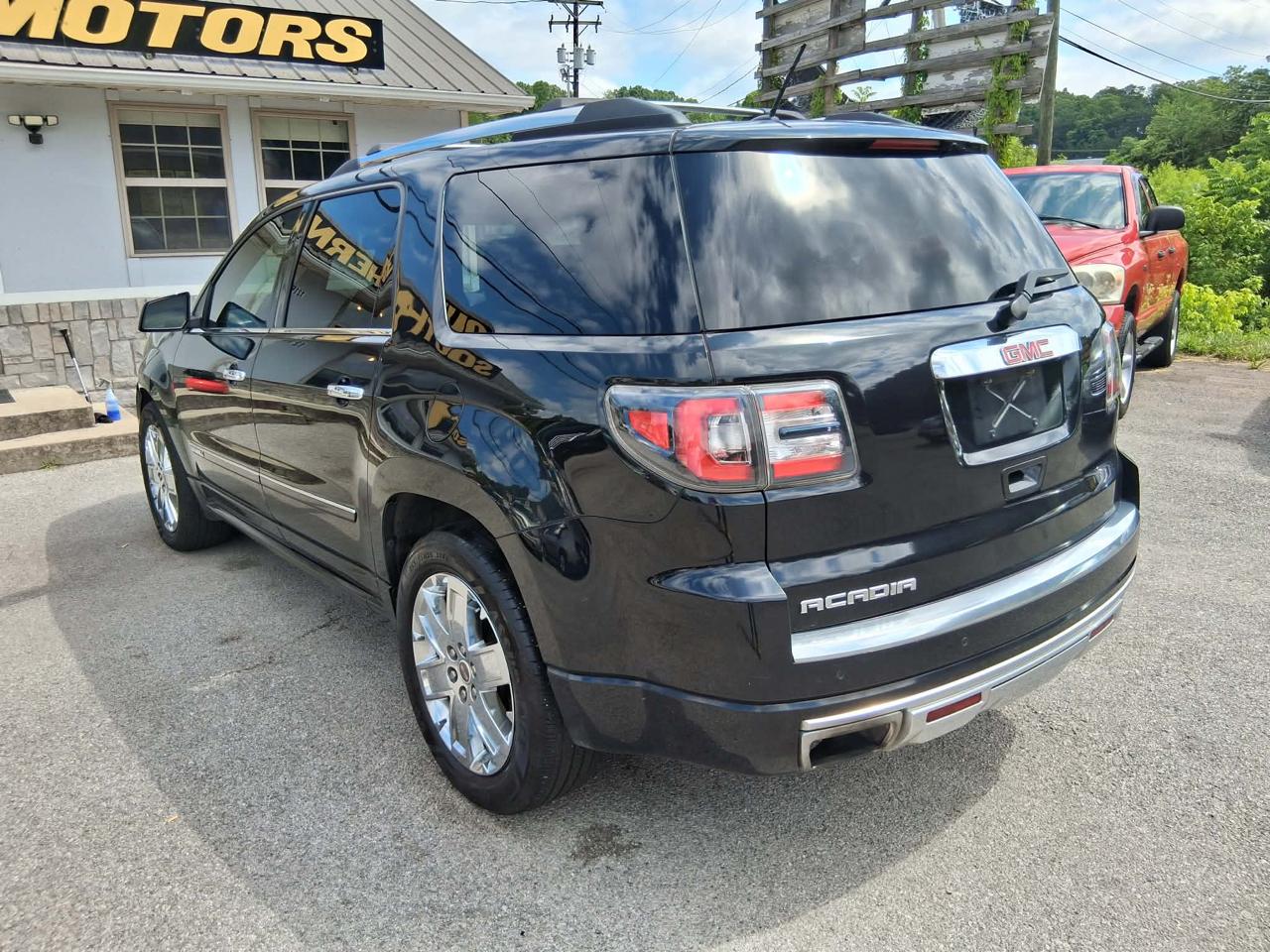 GMC Acadia Denali FWD 2015