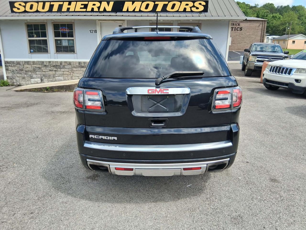 GMC Acadia Denali FWD 2015