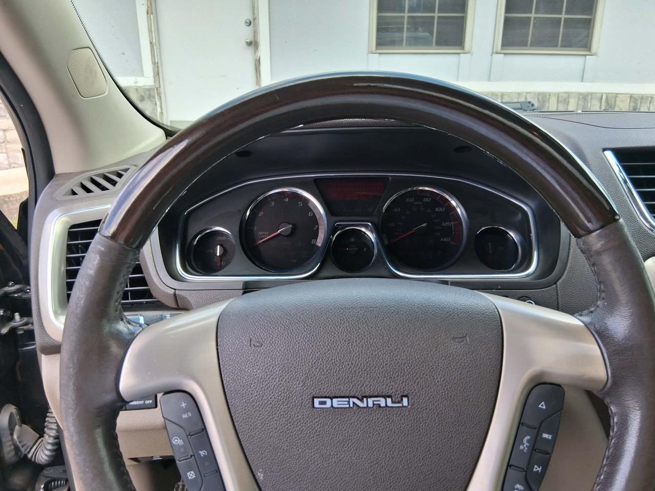 GMC Acadia Denali FWD 2015