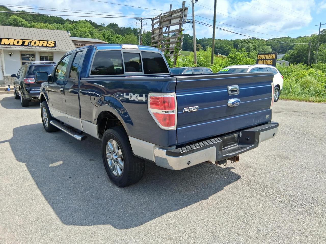Ford F-150 XLT SuperCab 8-ft. Bed 4WD 2013