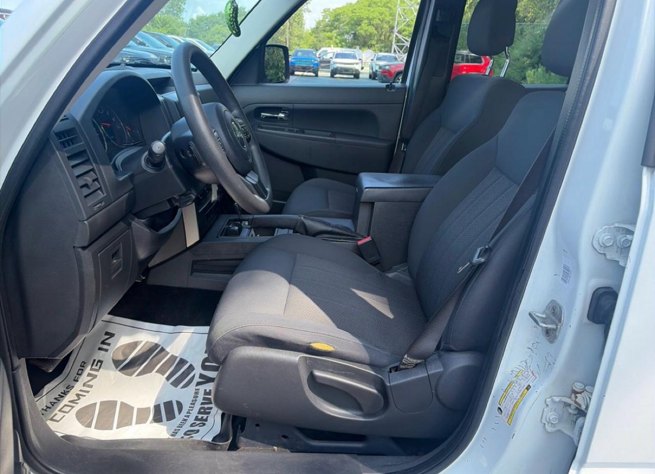 Jeep LIBERTY SP  2012