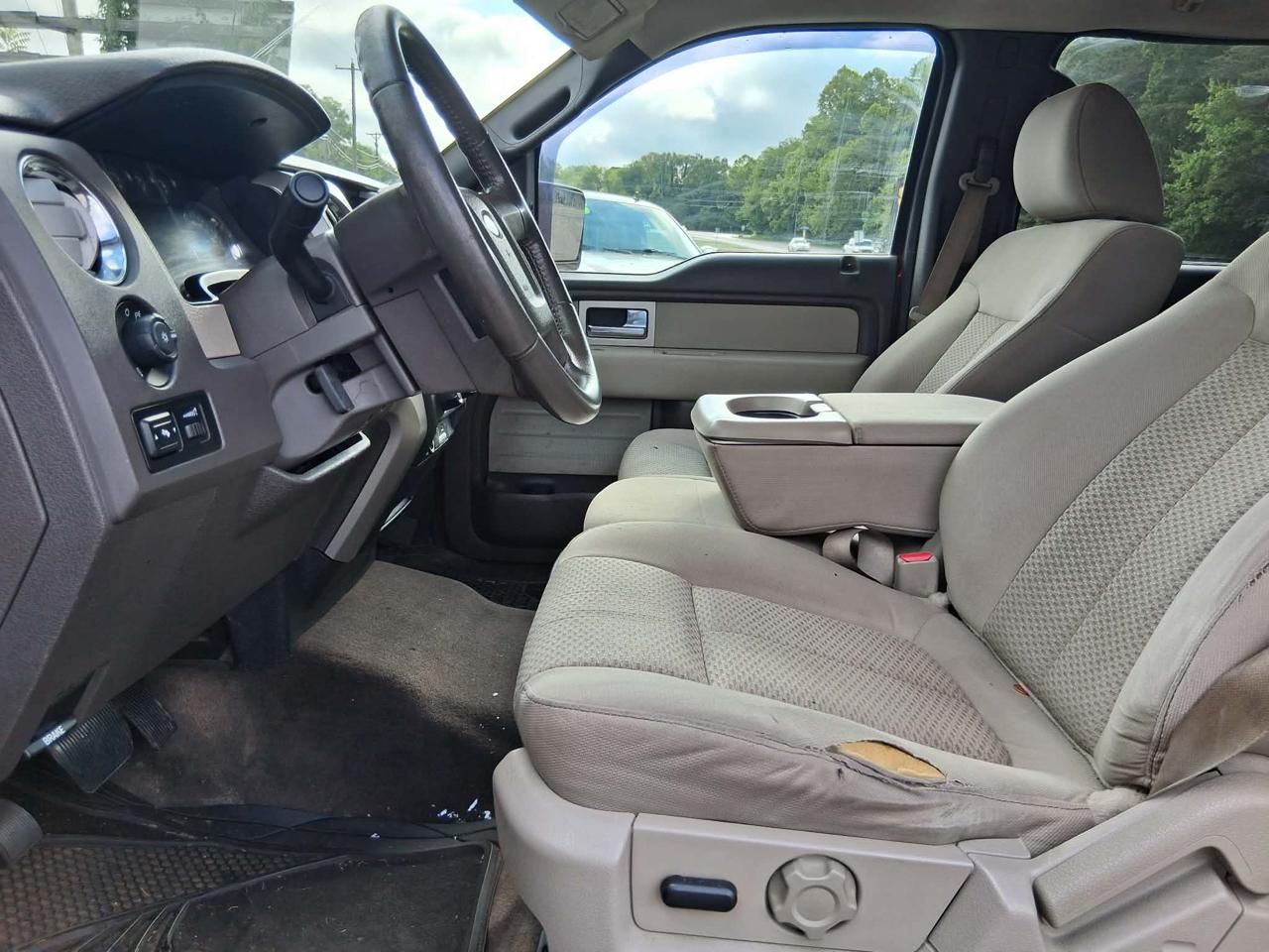 Ford F-150 XLT SuperCrew 5.5-ft. Bed 4WD 2010
