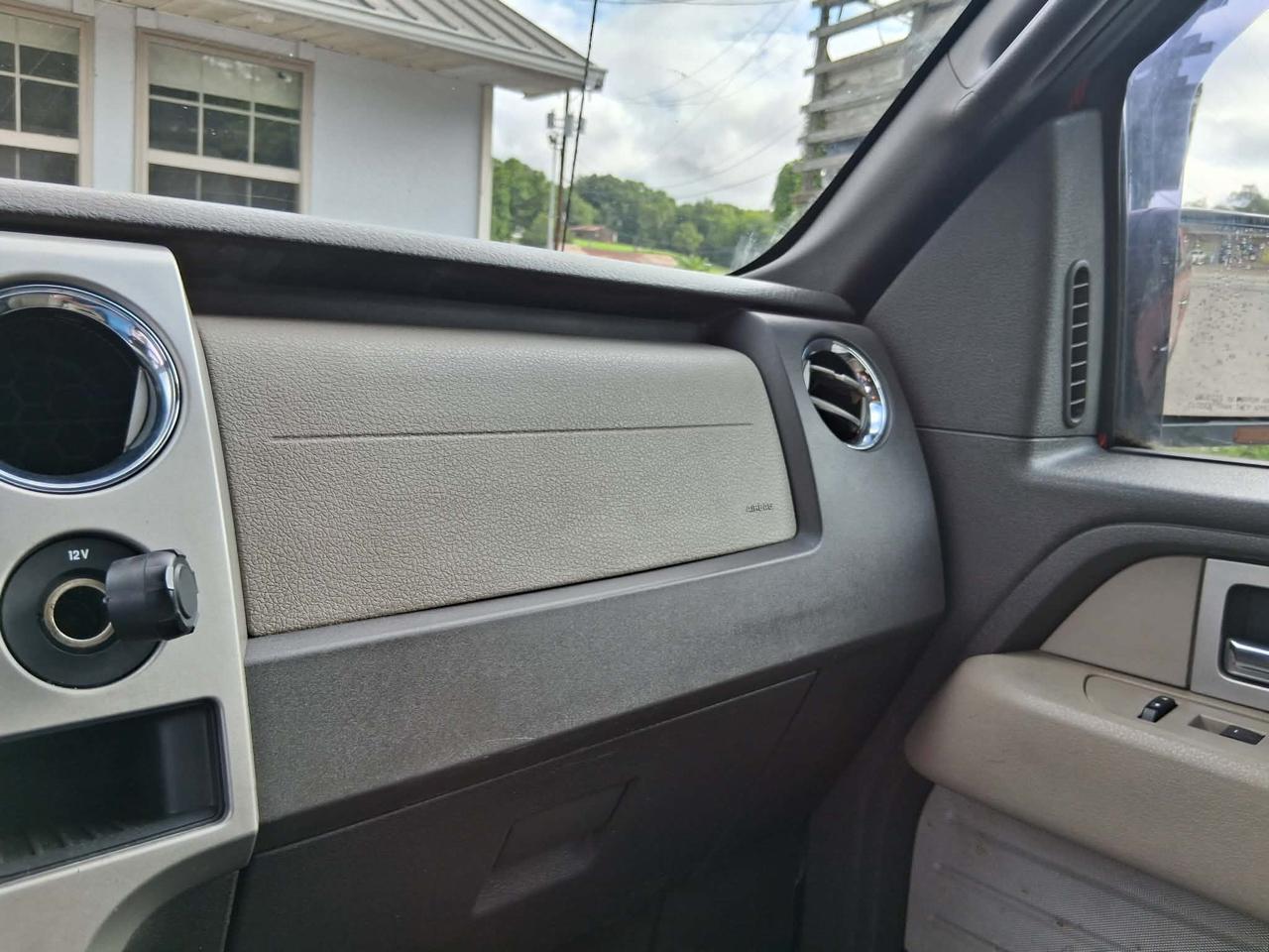 Ford F-150 XLT SuperCrew 5.5-ft. Bed 4WD 2010