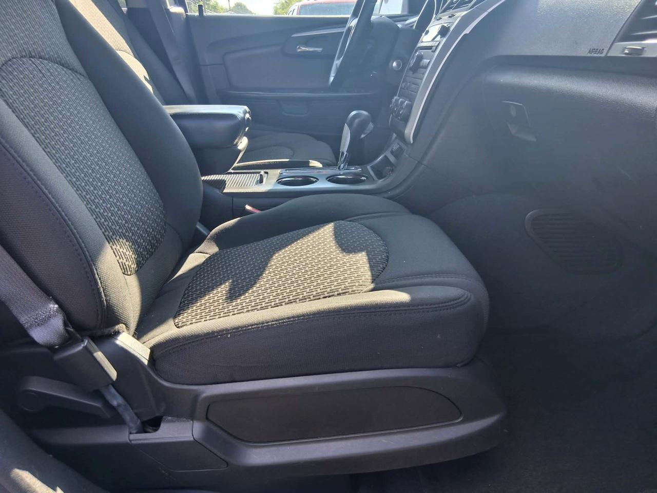 Chevrolet Traverse LT FWD 2012