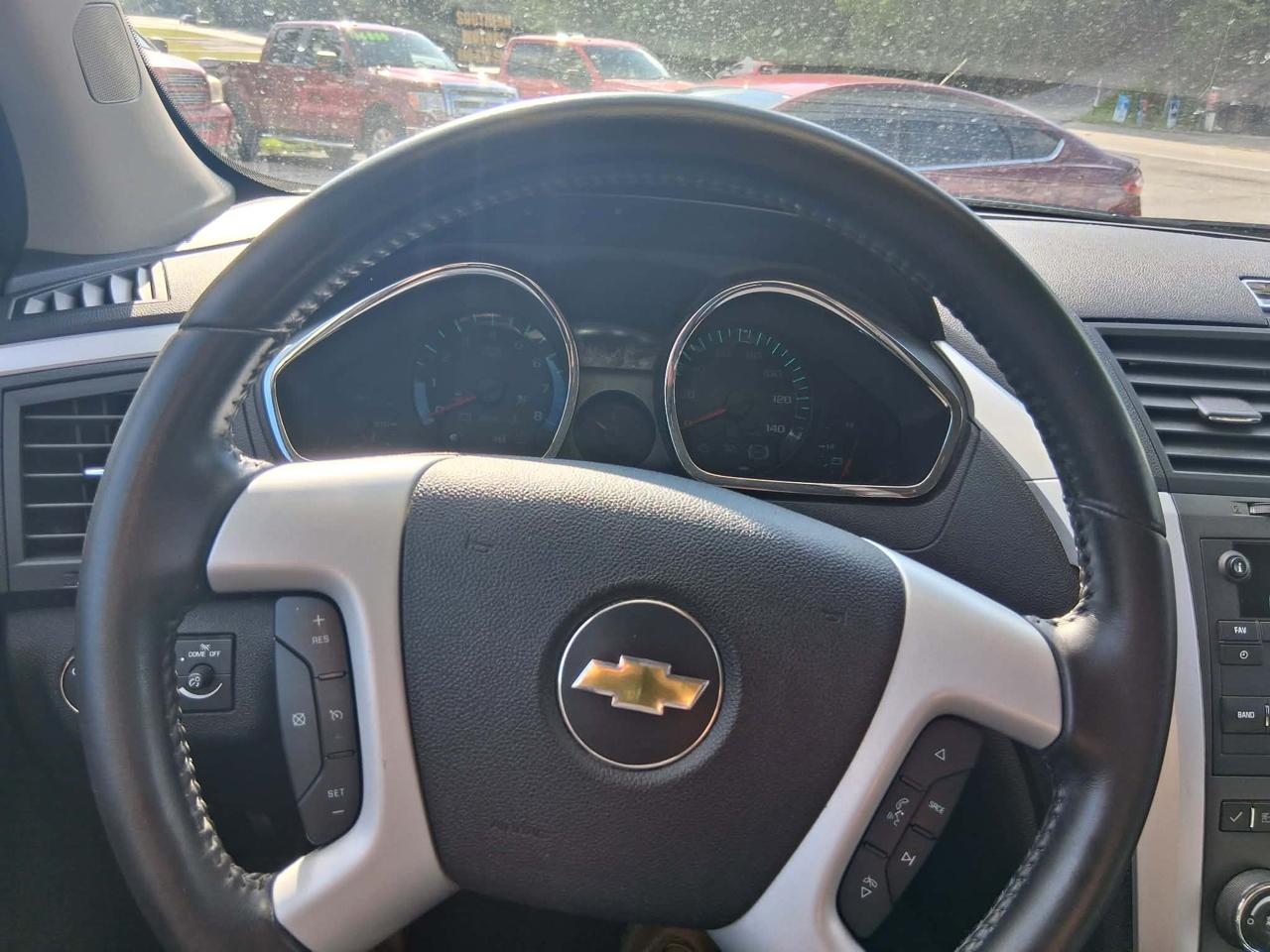 Chevrolet Traverse LT FWD 2012
