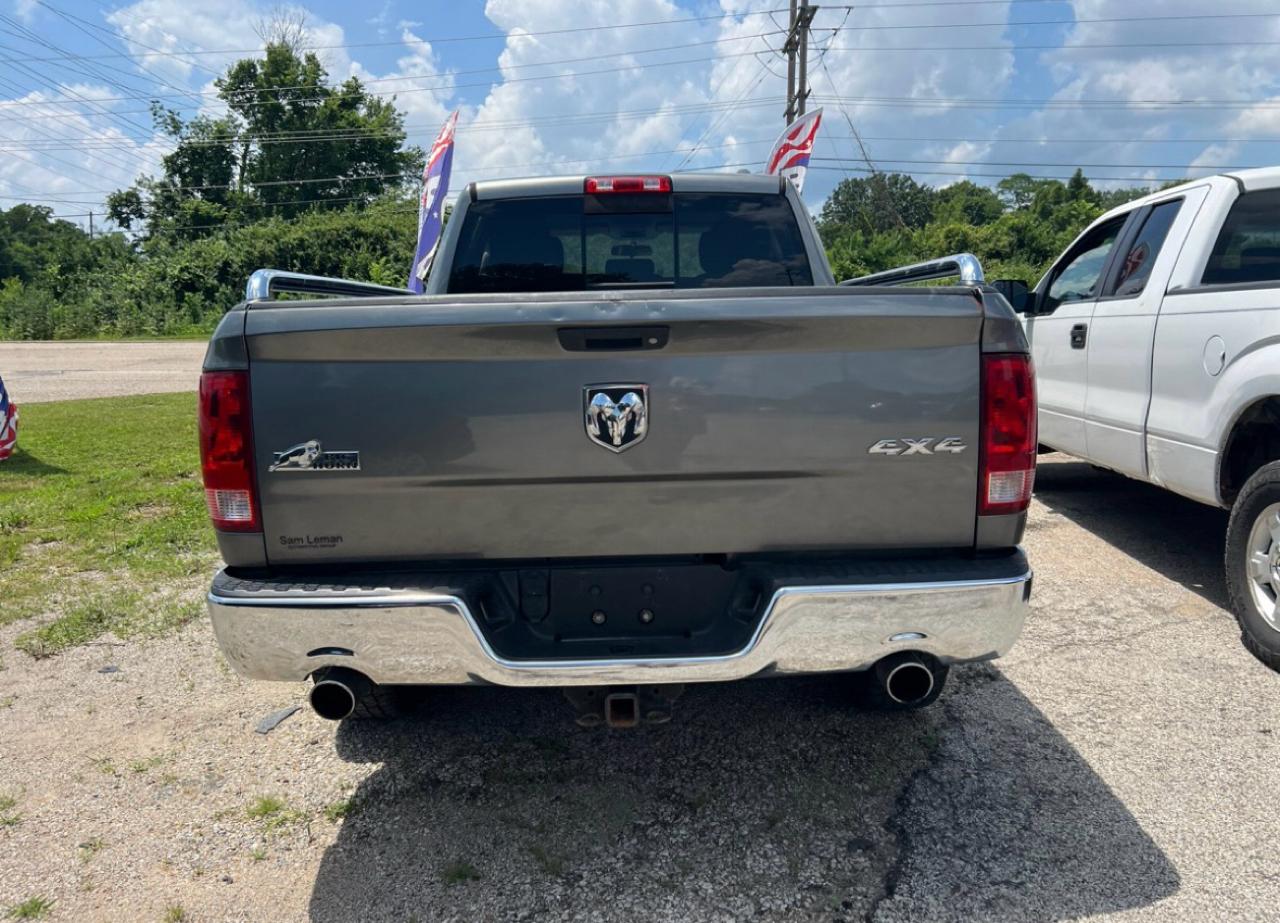 RAM 1500 SLT Quad Cab 4WD 2012