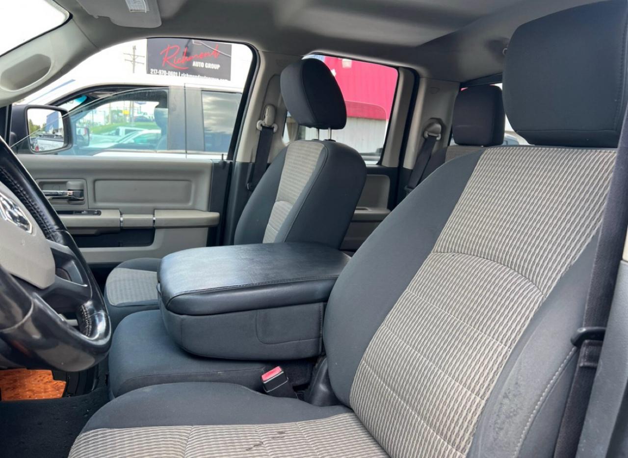 RAM 1500 SLT Quad Cab 4WD 2012