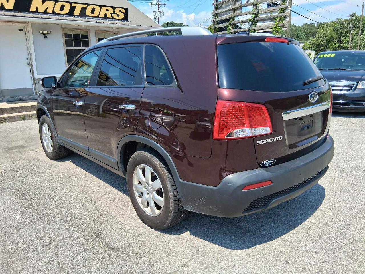 Kia Sorento 2WD 4dr I4 Base 2012