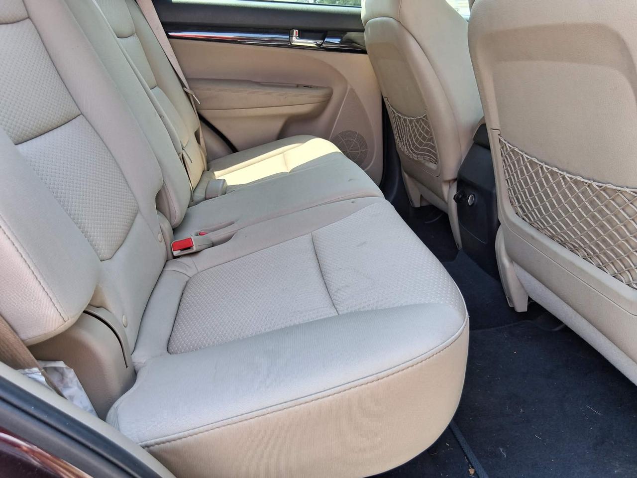 Kia Sorento 2WD 4dr I4 Base 2012