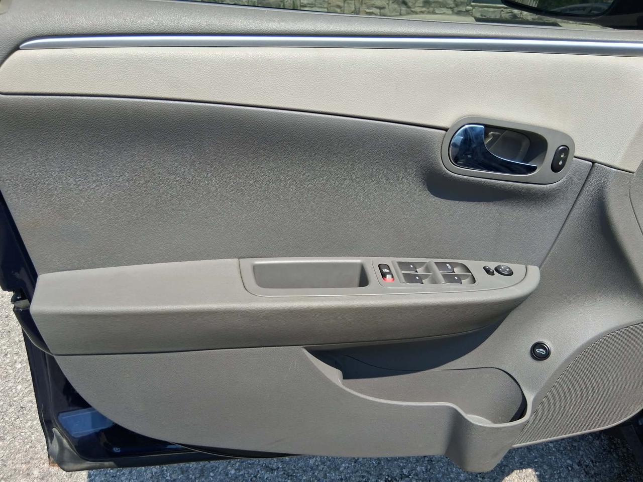 Chevrolet Malibu LS 2012