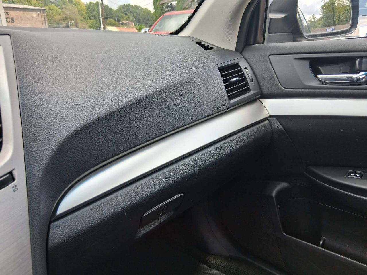 Subaru Outback 2.5i Basic 2012