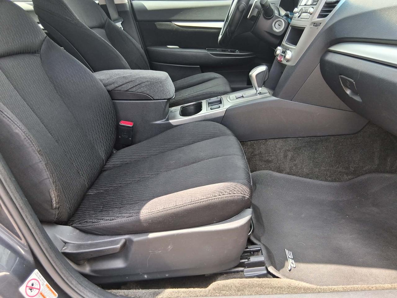 Subaru Outback 2.5i Basic 2012