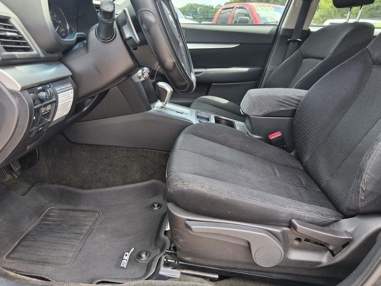 Subaru Outback 2.5i Basic 2012