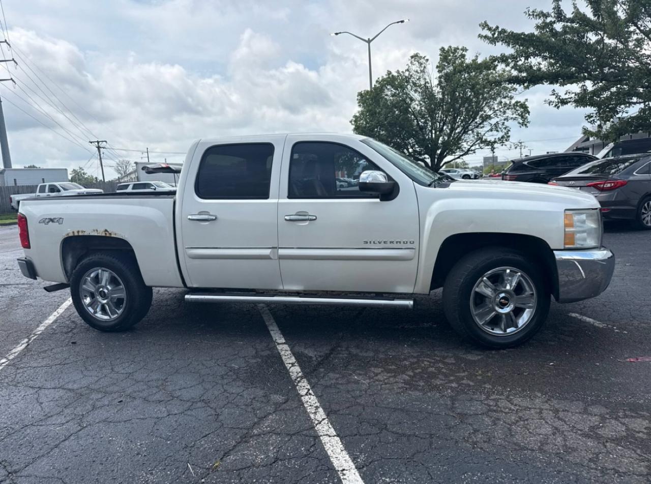 Chevrolet Silverado 1500 LT Crew Cab 4WD 2012