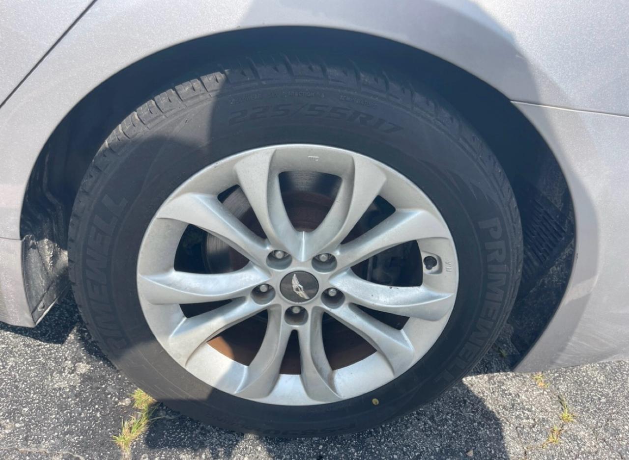 Hyundai Genesis 3.8L 2013
