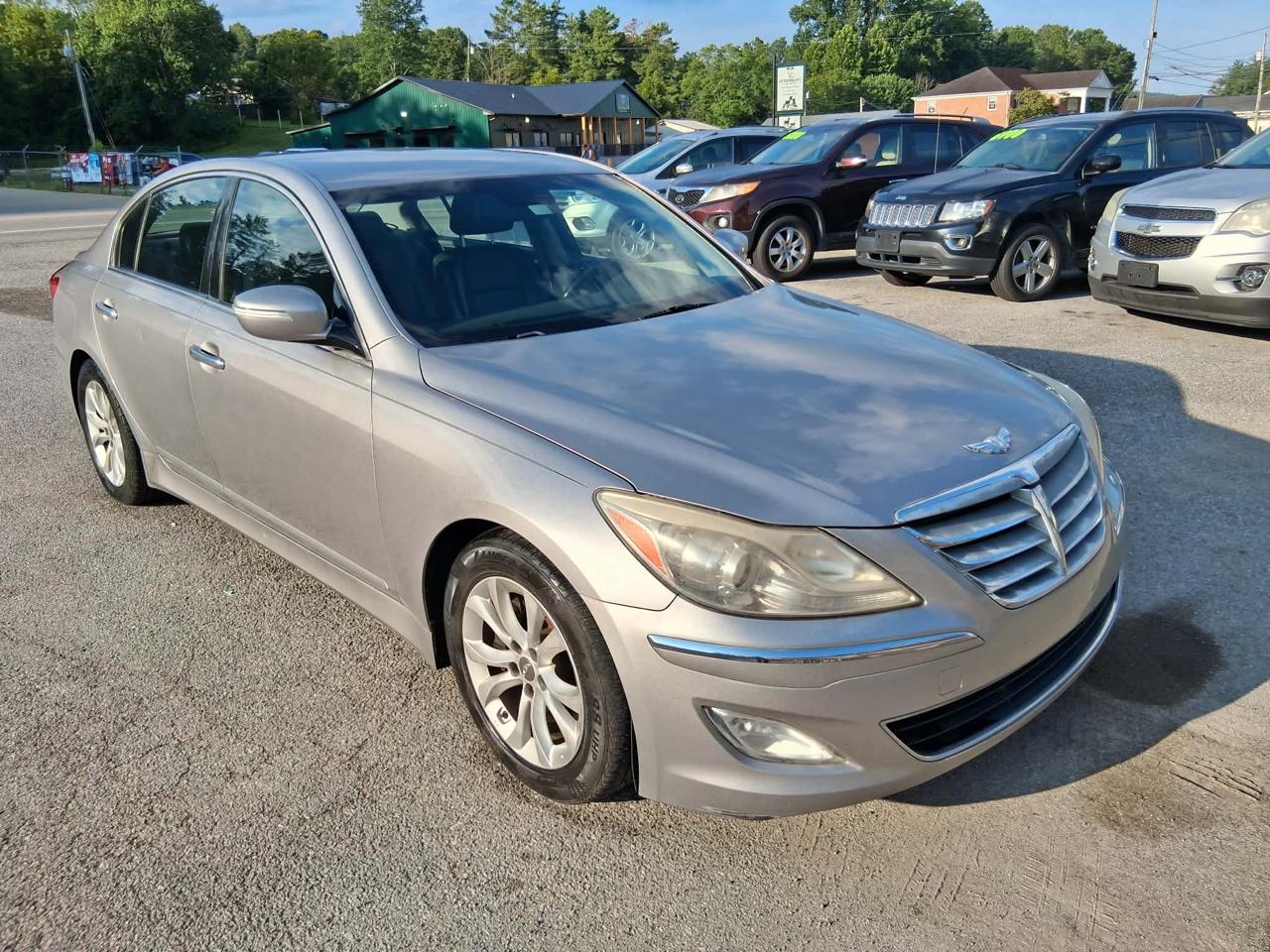 Hyundai Genesis 4dr Sdn V6 3.8L 2013