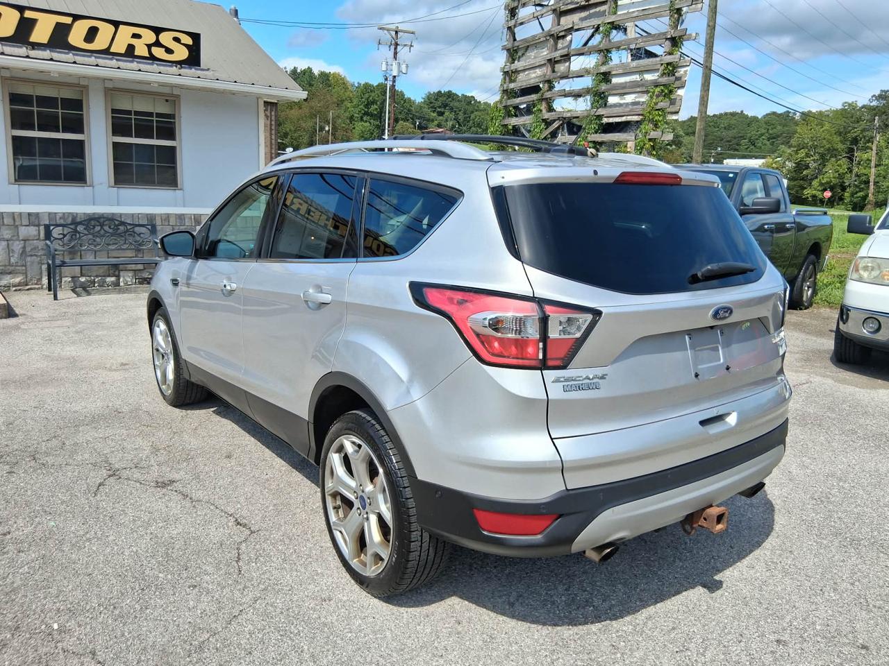 Ford Escape Titanium 4WD 2017