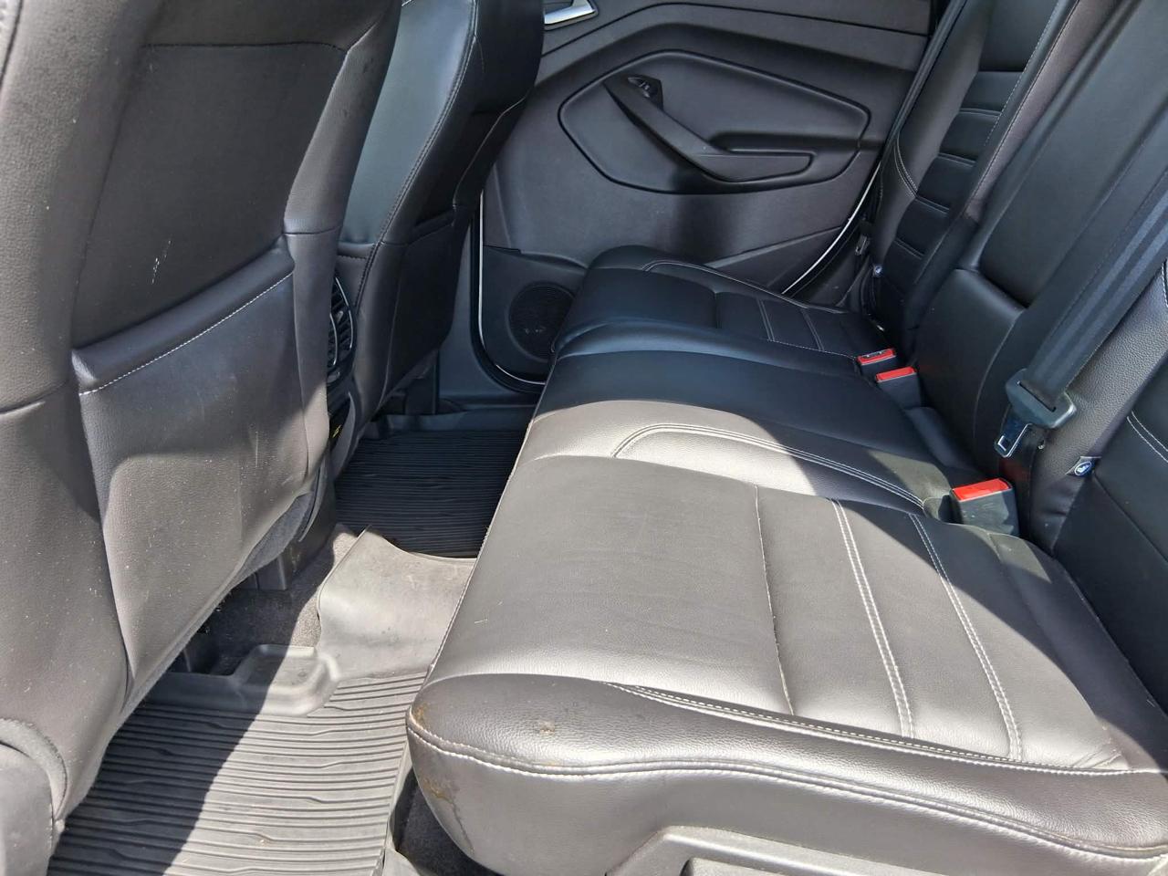 Ford Escape Titanium 4WD 2017