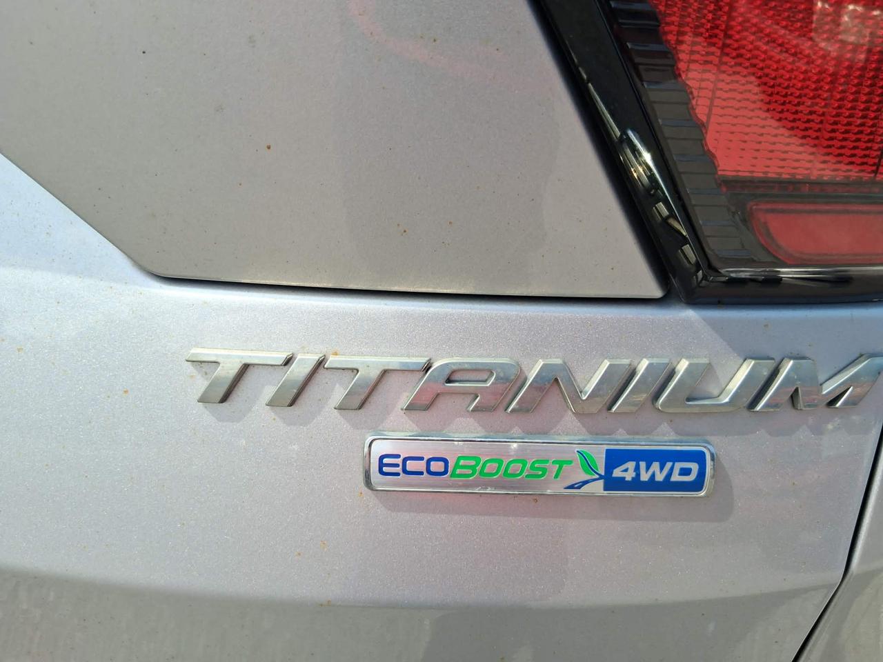 Ford Escape Titanium 4WD 2017
