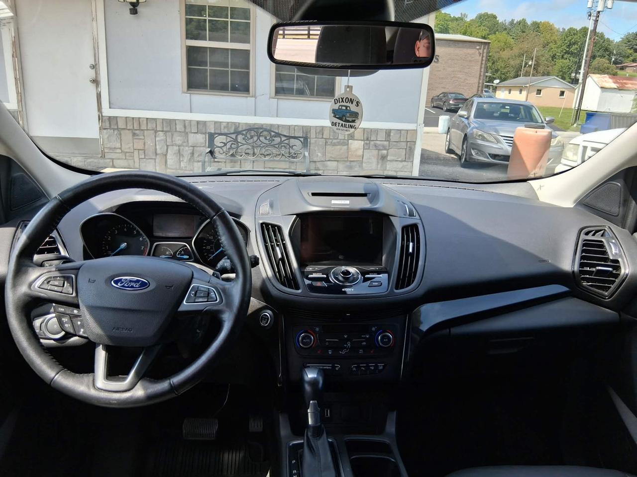 Ford Escape Titanium 4WD 2017