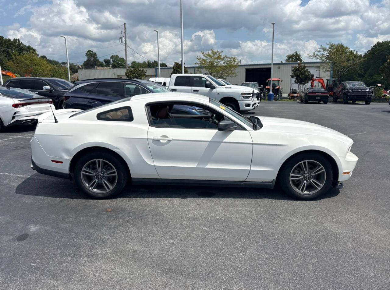 Ford Mustang 2dr Cpe V6 2010
