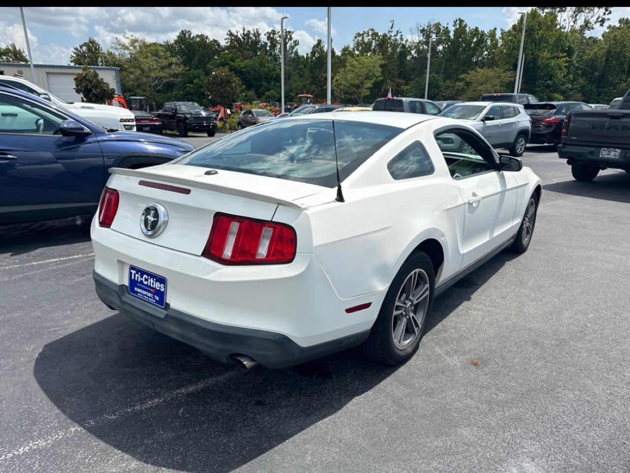 Ford Mustang 2dr Cpe V6 2010